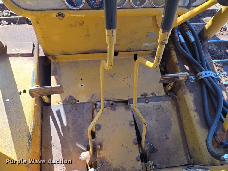 image for item ET1243 Caterpillar D4D dozer