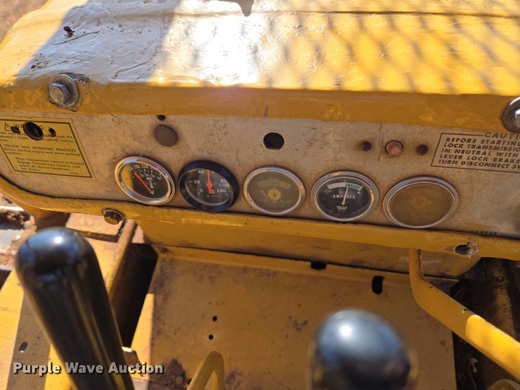 image for item ET1243 Caterpillar D4D dozer