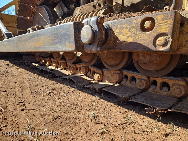 image for item ET1243 Caterpillar D4D dozer