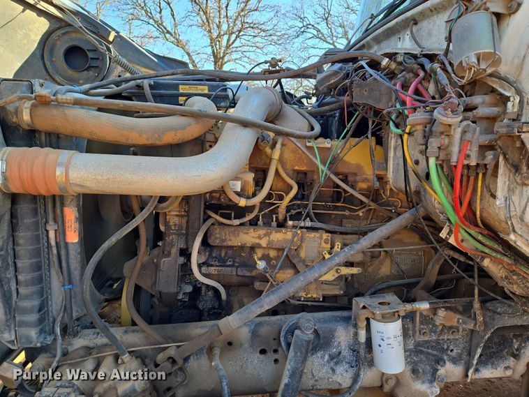 image for item ET1244 1990 Ford LT9000 dump truck