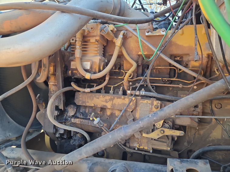 image for item ET1244 1990 Ford LT9000 dump truck