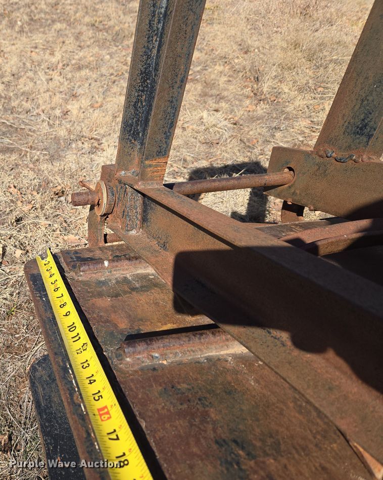 image for item ET1245 1990 Shop built equipment trailer