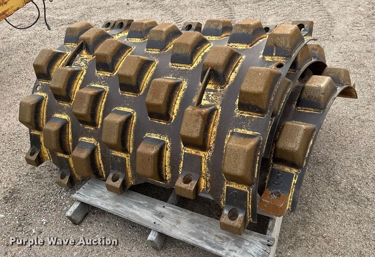 image for item ET4160 2004 Bomag BW 145 DH-3 single drum vibratory roller