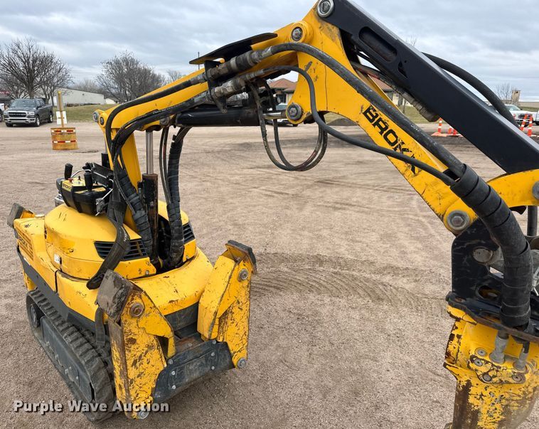 image for item ET4330 Brokk 120 DII demolition robot