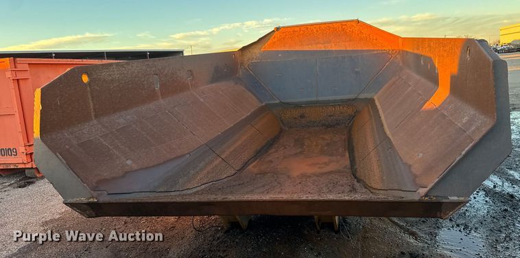 image for item ET4357 Caterpillar 740B haul truck bed