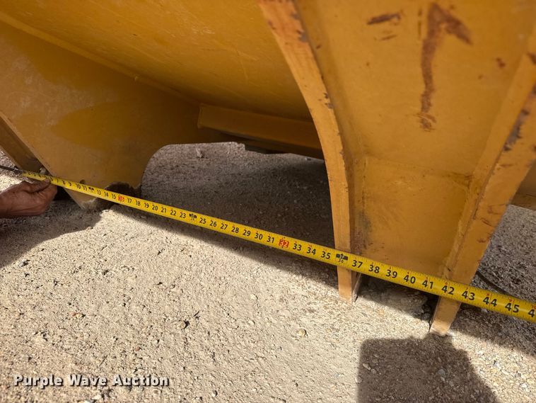 image for item ET4357 Caterpillar 740B haul truck bed