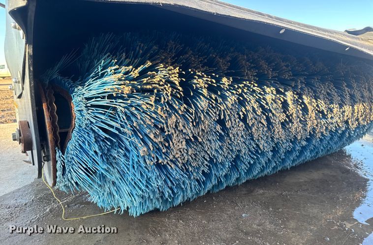 image for item ET4484 Bobcat skid steer broom