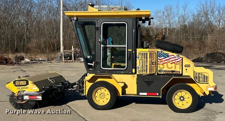 image for item ET6883 2021 Smith Challenger Super Broom SCM 400 broom