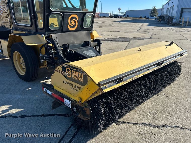 image for item ET6883 2021 Smith Challenger Super Broom SCM 400 broom