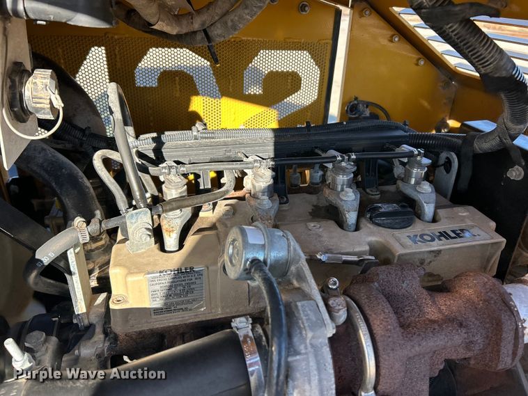 image for item ET6883 2021 Smith Challenger Super Broom SCM 400 broom