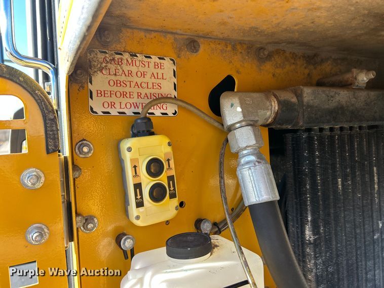 image for item ET6883 2021 Smith Challenger Super Broom SCM 400 broom