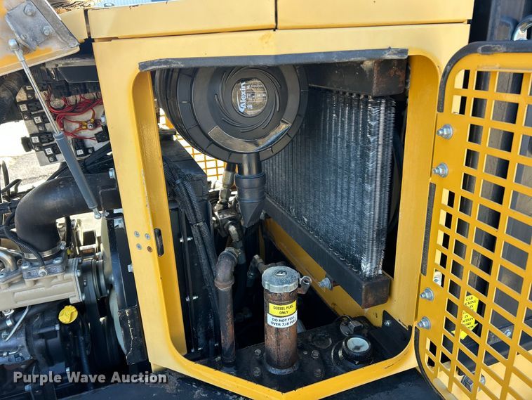 image for item ET6883 2021 Smith Challenger Super Broom SCM 400 broom