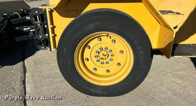 image for item ET6883 2021 Smith Challenger Super Broom SCM 400 broom