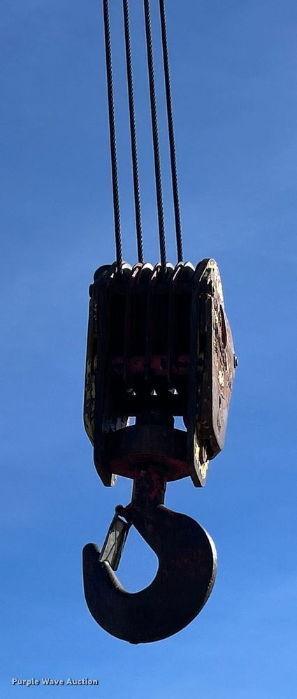 image for item ET6886 Manitowoc 2900WC crane