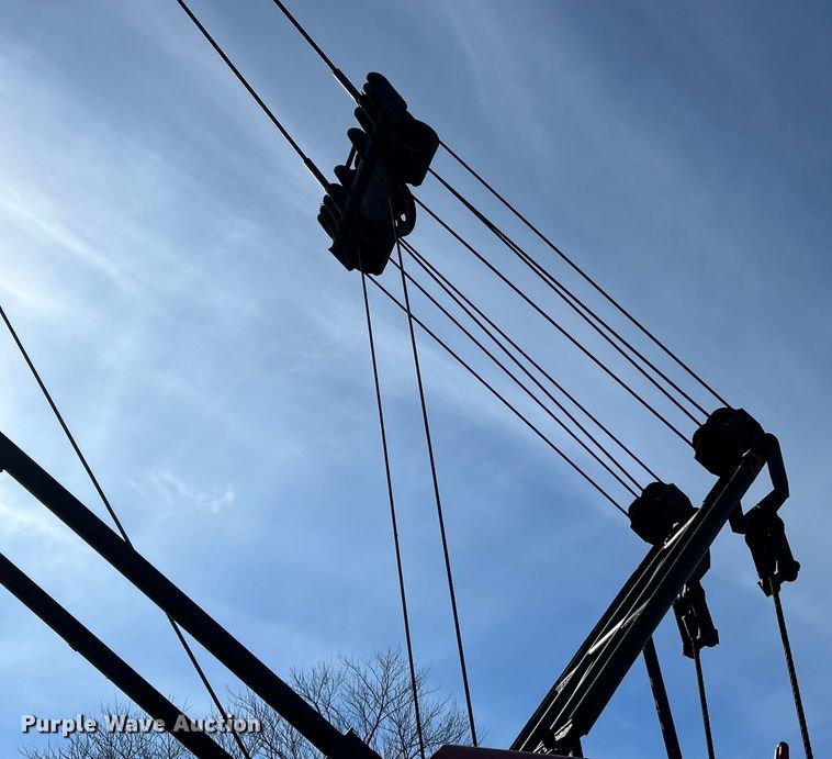 image for item ET6886 Manitowoc 2900WC crane