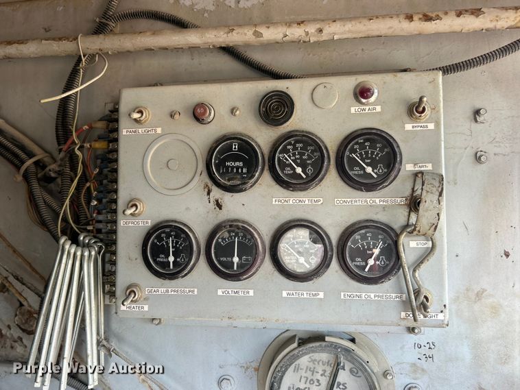 image for item ET6886 Manitowoc 2900WC crane