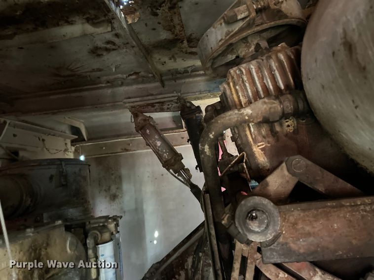 image for item ET6886 Manitowoc 2900WC crane