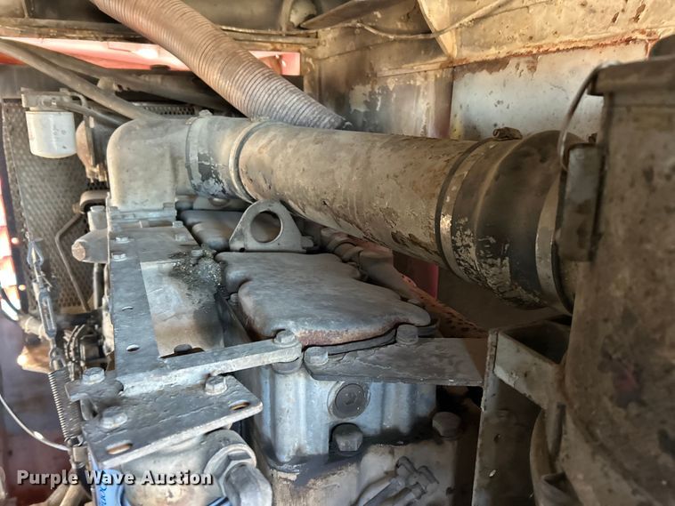 image for item ET6886 Manitowoc 2900WC crane