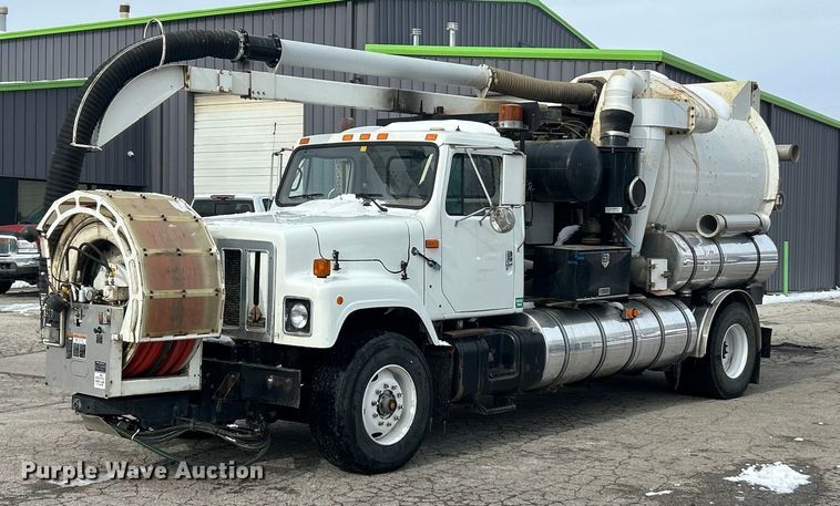 image for item ET6932 1998 International 2554 sewer jetter truck