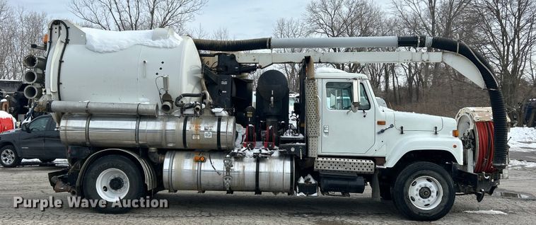 image for item ET6932 1998 International 2554 sewer jetter truck