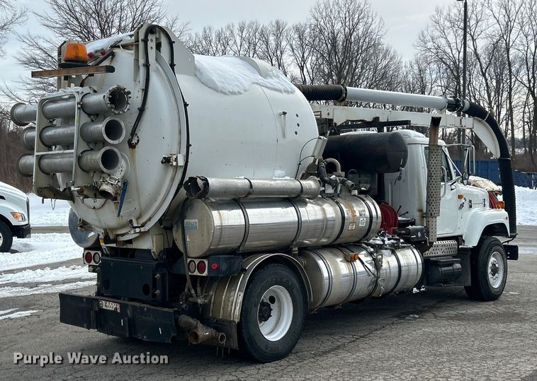 image for item ET6932 1998 International 2554 sewer jetter truck