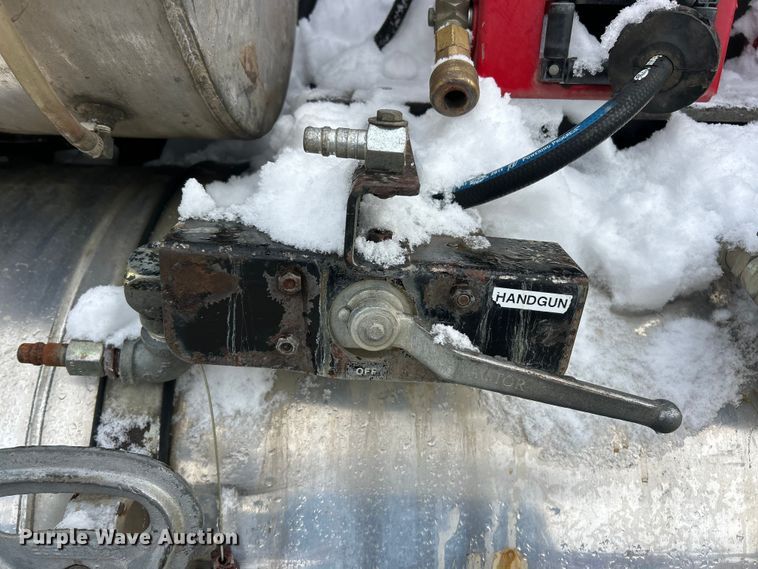 image for item ET6932 1998 International 2554 sewer jetter truck