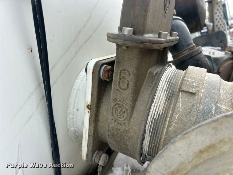 image for item ET6932 1998 International 2554 sewer jetter truck