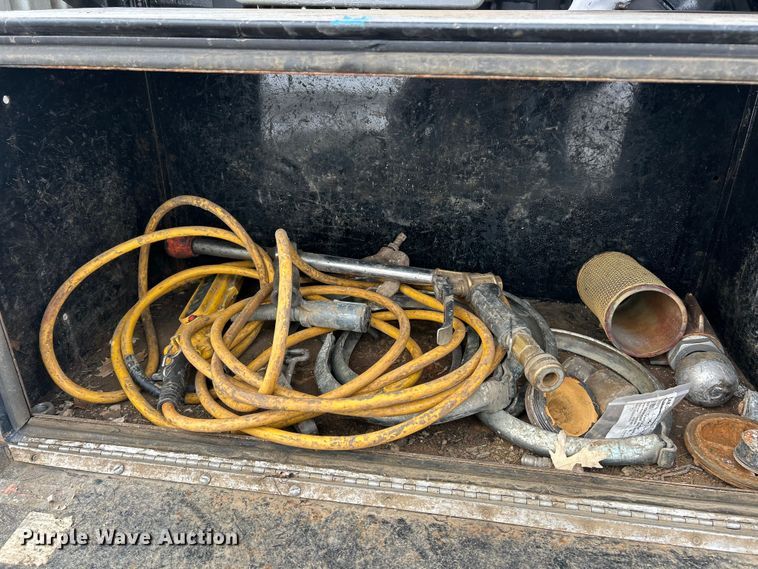 image for item ET6932 1998 International 2554 sewer jetter truck