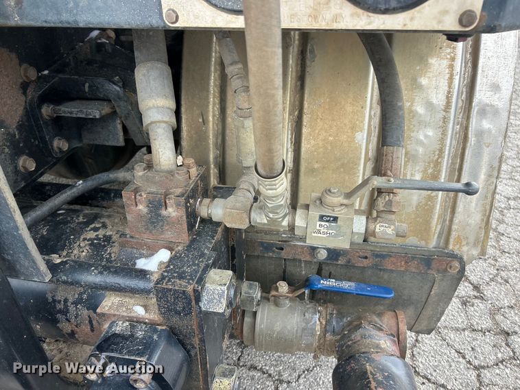 image for item ET6932 1998 International 2554 sewer jetter truck