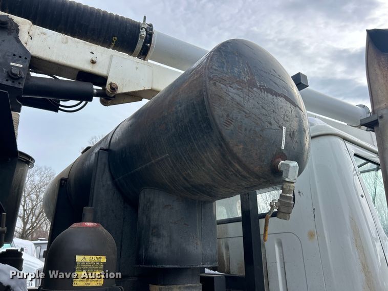 image for item ET6932 1998 International 2554 sewer jetter truck