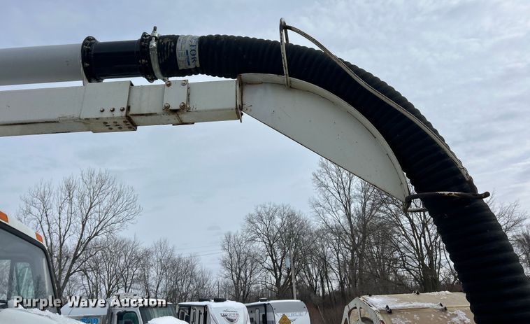 image for item ET6932 1998 International 2554 sewer jetter truck