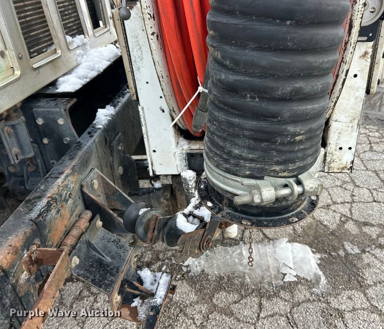 image for item ET6932 1998 International 2554 sewer jetter truck