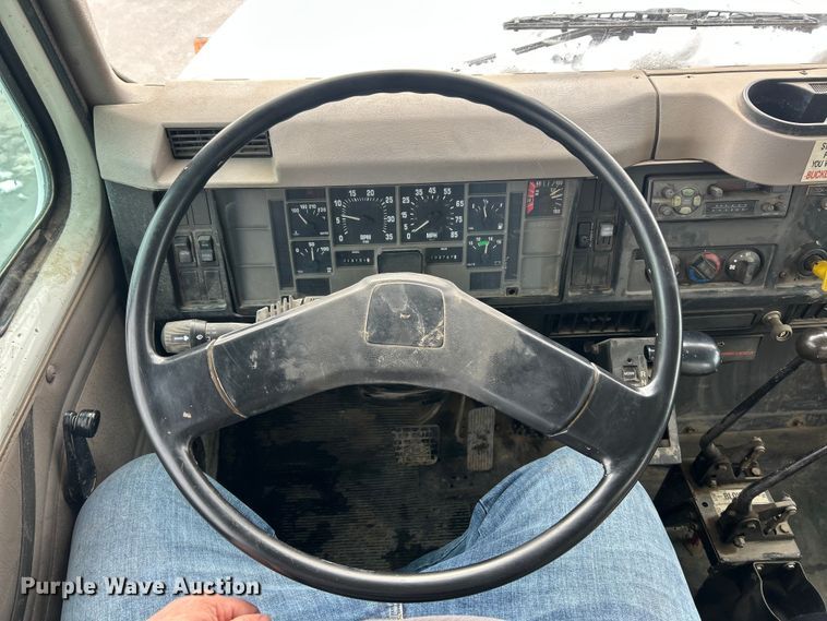 image for item ET6932 1998 International 2554 sewer jetter truck