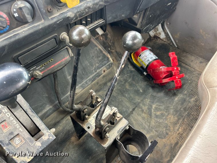 image for item ET6932 1998 International 2554 sewer jetter truck