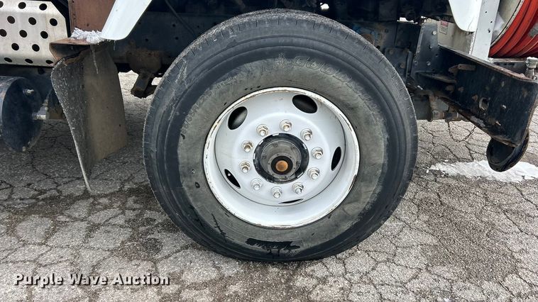 image for item ET6932 1998 International 2554 sewer jetter truck