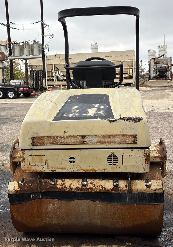 image for item ET7365 2005 Ingersoll Rand DD-30 double drum vibratory roller