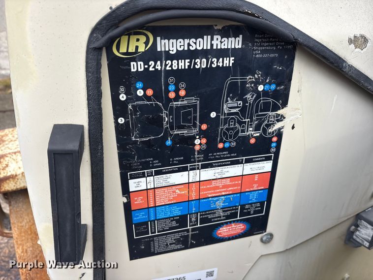 image for item ET7365 2005 Ingersoll Rand DD-30 double drum vibratory roller