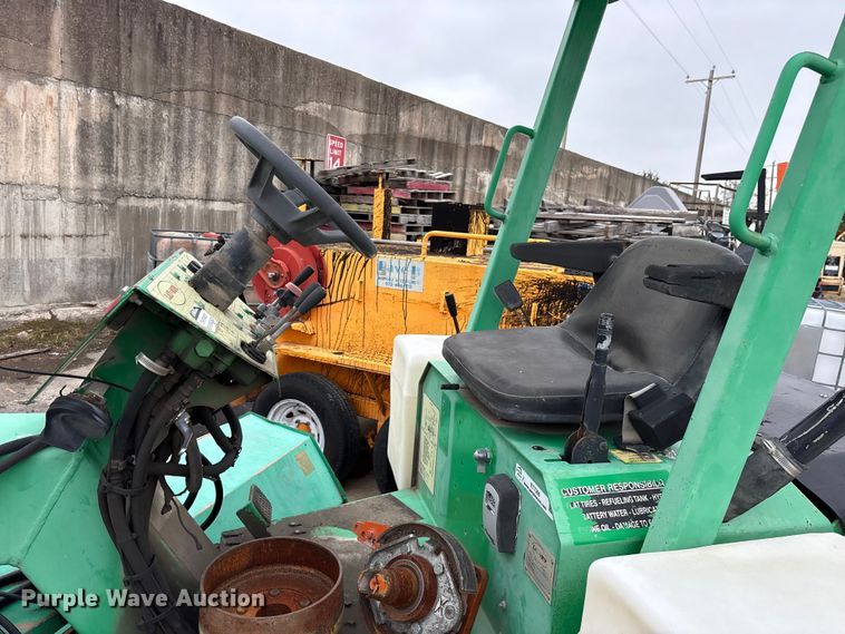 image for item ET7366 Lay-Mor 8HC broom