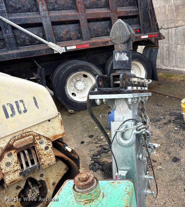 image for item ET7366 Lay-Mor 8HC broom