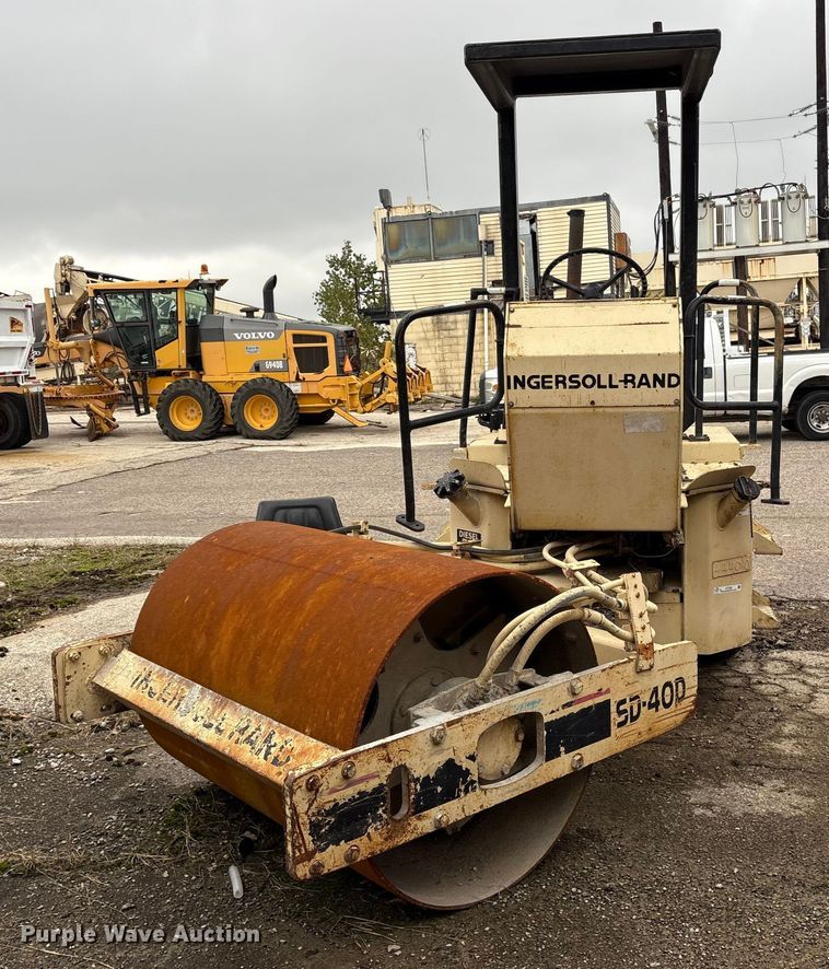 image for item ET7369 Ingersoll Rand SD-40D single drum vibratory roller