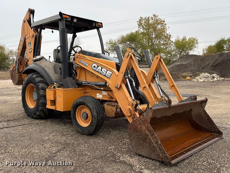 image for item ET7370 2015 Case 580N backhoe