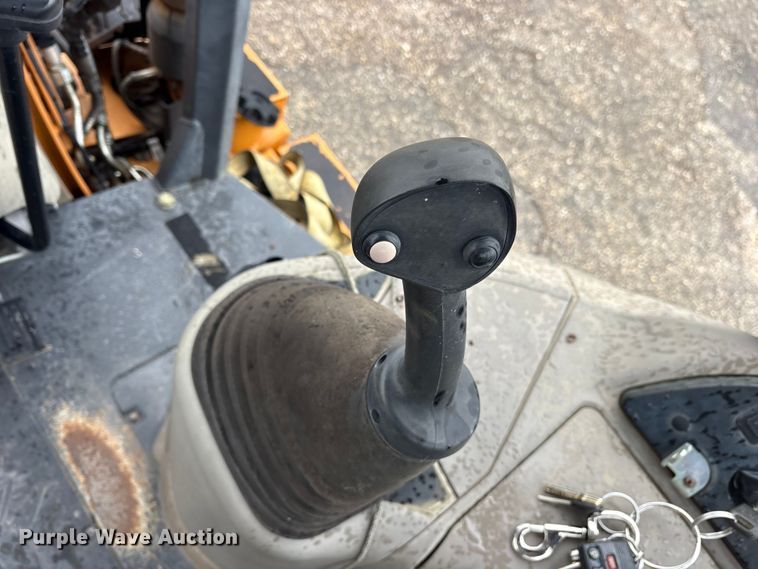 image for item ET7370 2015 Case 580N backhoe