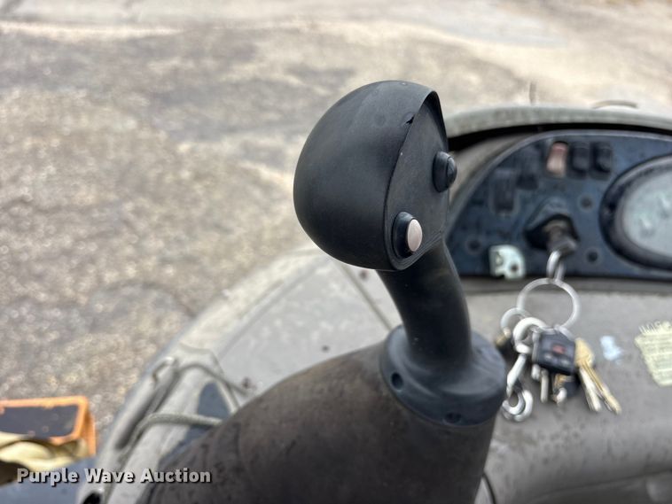 image for item ET7370 2015 Case 580N backhoe