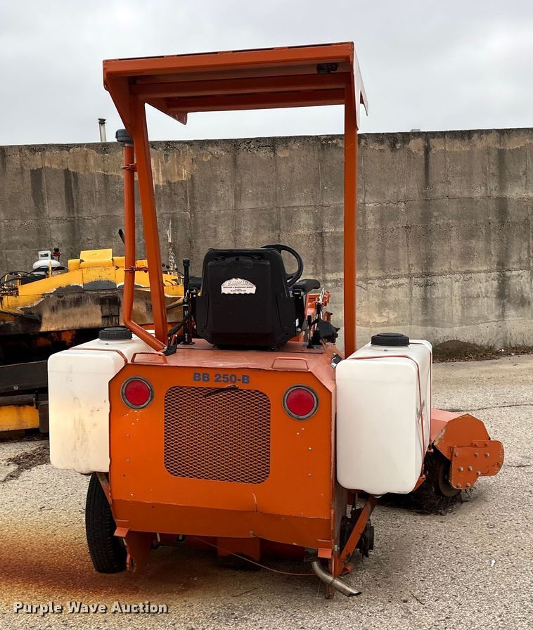 image for item ET7378 2001 Broce BB250B broom