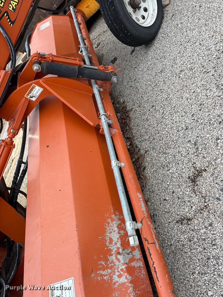 image for item ET7378 2001 Broce BB250B broom