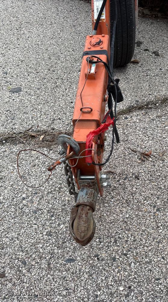 image for item ET7378 2001 Broce BB250B broom