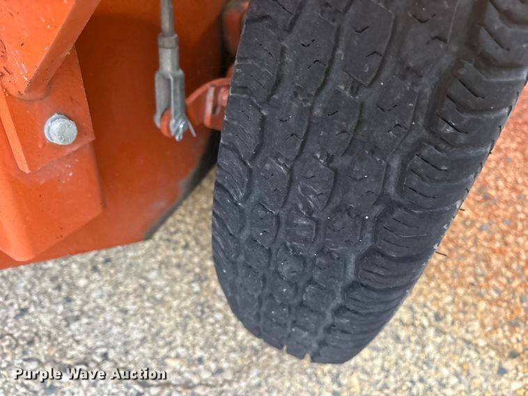 image for item ET7378 2001 Broce BB250B broom