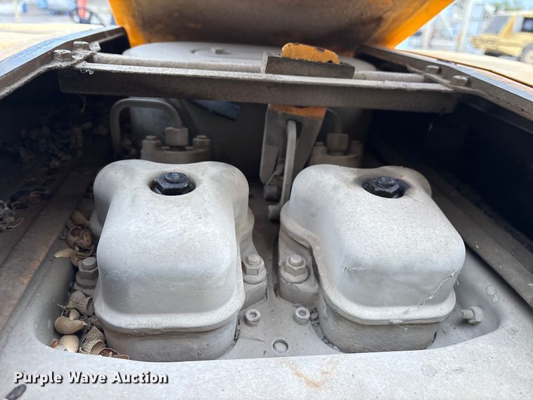 image for item ET7379 2007 LeeBoy 1000F paver