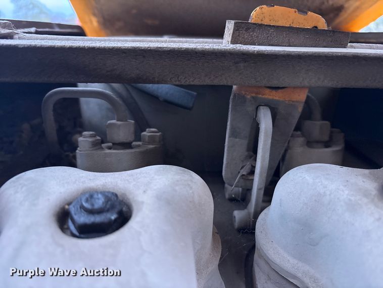 image for item ET7379 2007 LeeBoy 1000F paver