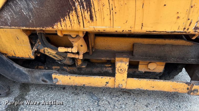 image for item ET7379 2007 LeeBoy 1000F paver